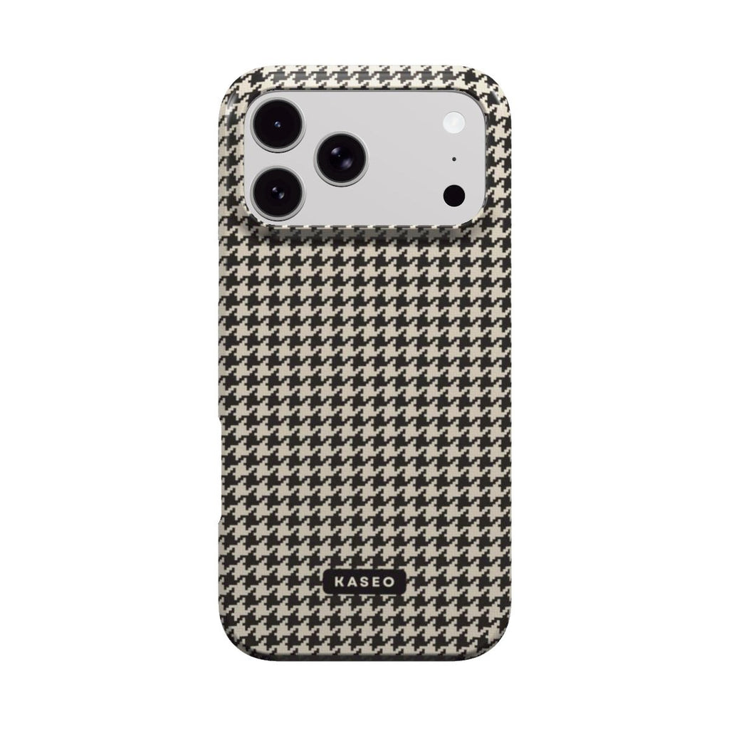 Houndstooth MagSafe phone case